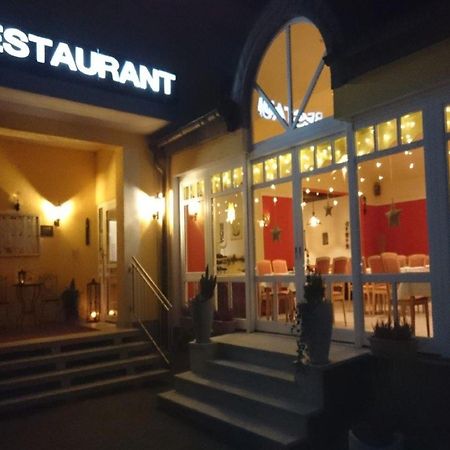 Hotel Goldbaechel Wachenheim an der Weinstrasse Luaran gambar