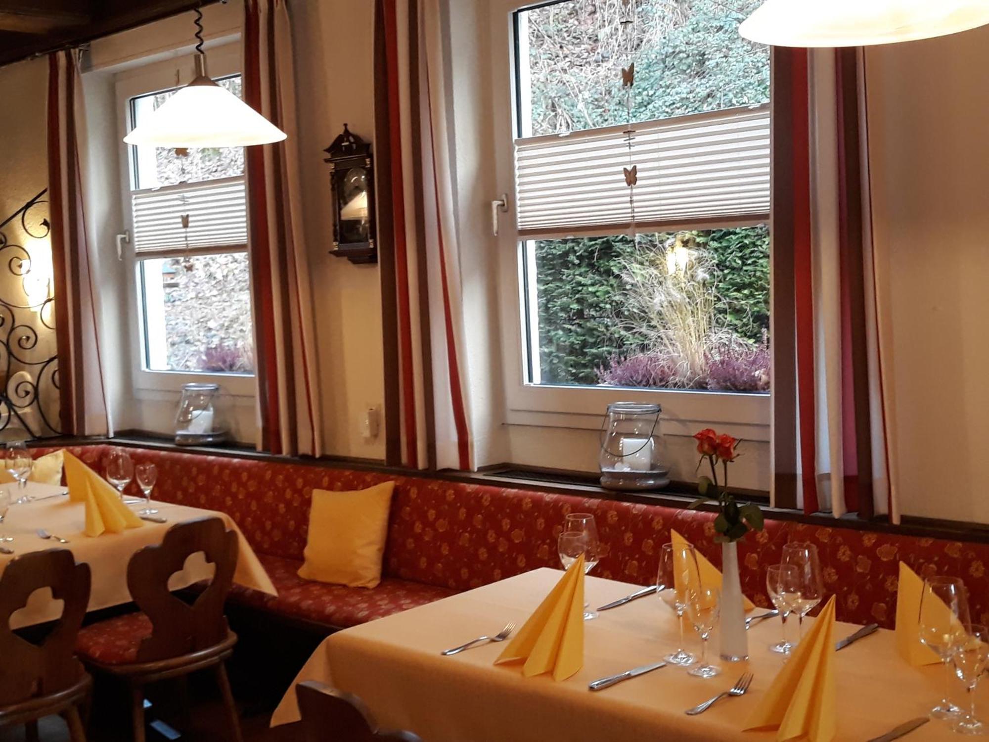 Hotel Goldbaechel Wachenheim an der Weinstrasse Luaran gambar
