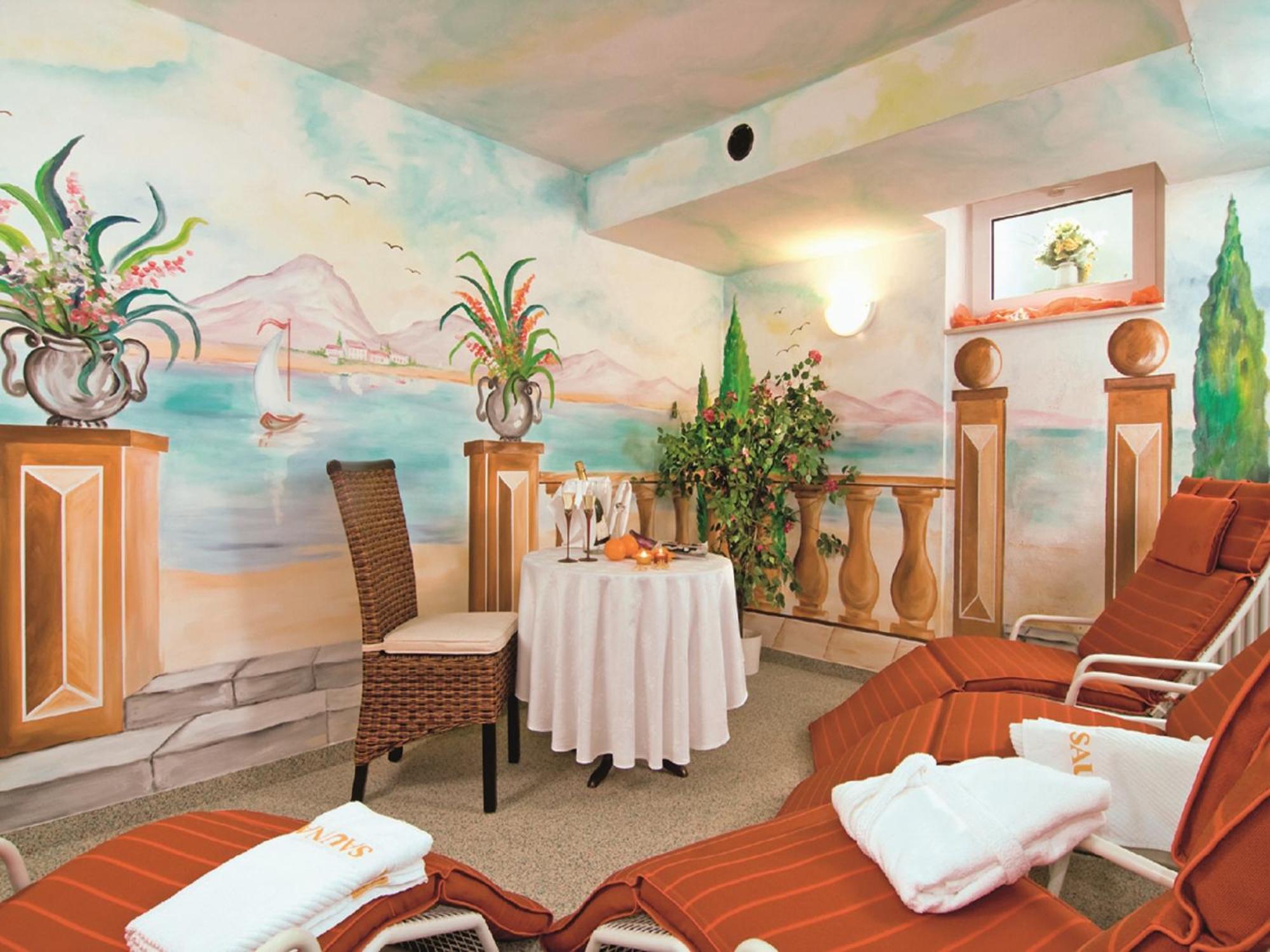 Hotel Goldbaechel Wachenheim an der Weinstrasse Luaran gambar