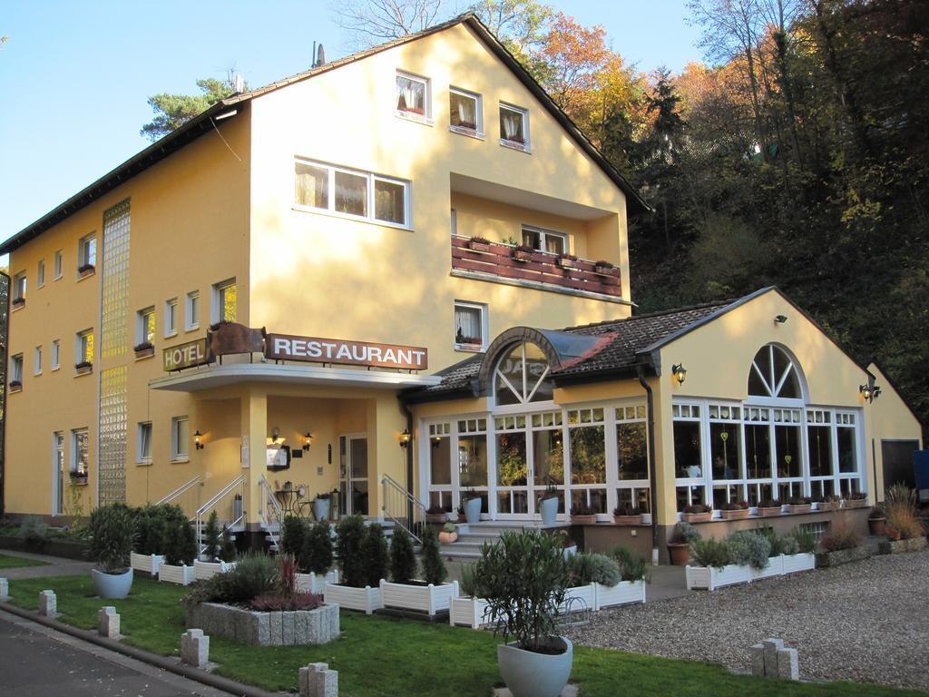 Hotel Goldbaechel Wachenheim an der Weinstrasse Luaran gambar